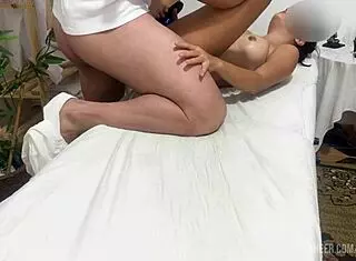Latina Amateur Gives Pussy To Masseur Online