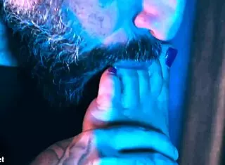 Brunette Uses Feet For Warm Place