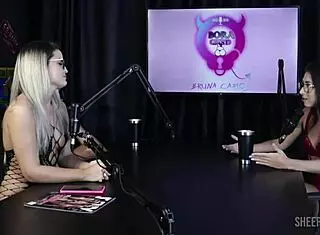 Luciana Picchi in Bora Cast with Bruna Carlos and Matheus Caetano!