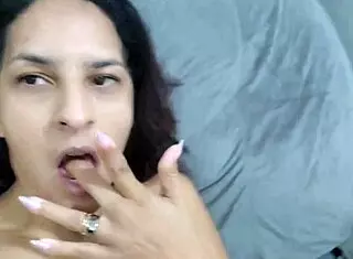 amateur wife kissing friend, old husband catches and fucks