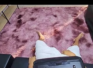 Stepsister and stepmom in forbidden pleasure!