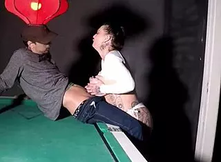 Feeling the passion as dj do sexo blows big cock