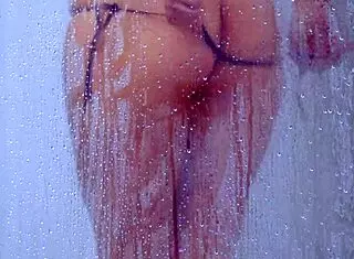 Tanned girl: 'Want to see me shower in bikini?'