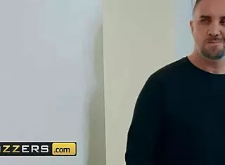 i love how alexis fawx takes it big and cums inside