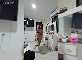 Sorry, Family Saw Colombian Couple's Moment