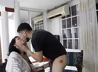 Castting- cojeme toda - partime el culo que rica leche que tenes