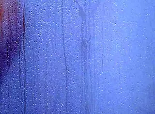 Tanned girl: 'Want to see me shower in bikini?'