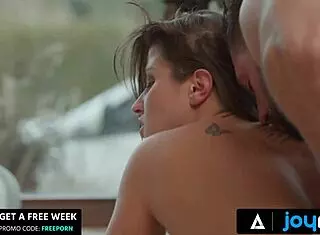 Horny Babe Niki Harris After Car Ride.