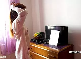 beautiful naked redhead karolinka doing makeup, so cute! 😍