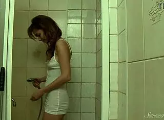 Skinny Teen Eugenia Uses Bath Time to Masturbate Hard