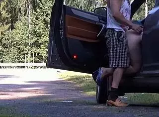 Fucked a fellow traveler passionately on the road!