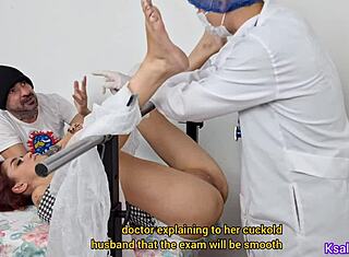 Ginekolog jebe ženo rogonje med pregledom, wow!