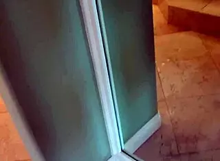 Kelly surfer says, let's make porn in bed