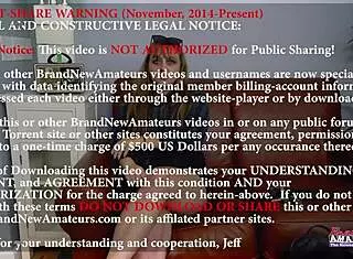 Gwen rubs wet pussy 😍