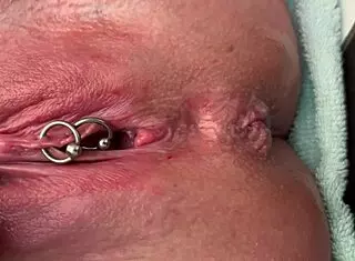 i rub my pierced clit hard in latex