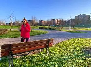 Slut Runs In Park For Wild Fucking!