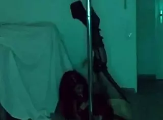 amysexxxjuguetona, rip those clothes for private striptease!