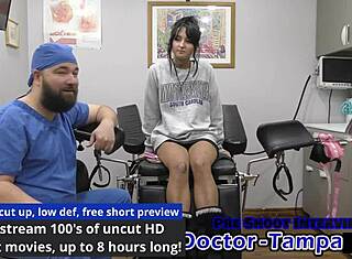 Dr. Tampa Zombae nőgyógyász vizsgálat szétterpesztve