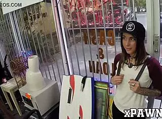 Broker Pays Cute Amateur Cutie Cash To Suck His Rock Solid Big Cock At Work