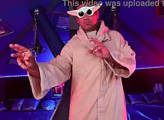 Star whores awaken huge boners with tits and dildos