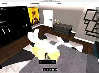 Fucking hot gringa in Roblox condo 😏