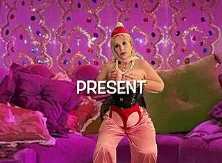 Granny Jeannie Dildo Fucking Wishmaster