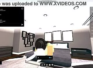 Fucking hot gringa in Roblox condo 😏