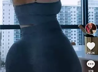 Exclusive Video Of Juicy Ass Shaking