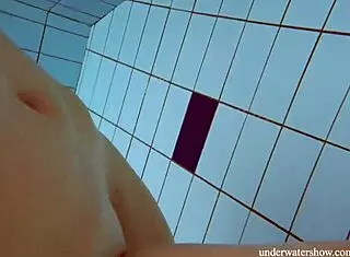 Big Natural Tits Babe Lola Underwater Swimming