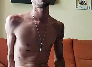 Me corro viendo porno con monster cock huge tattoo big cock spanish.