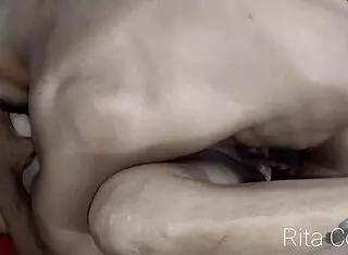 primo do meu filho me viu de lingerie e fodeu deliciosamente com gozada