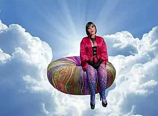 Granny angels lick and suck double cum in heavenly POV