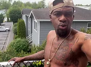 Getting kinky rome major mounts her