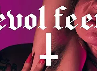 Two Queens Play With Feet And Armpits