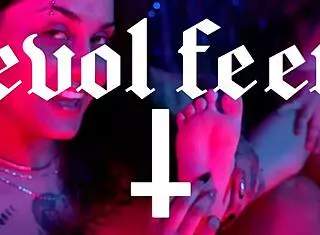 Oh Wow, Rotten Venus And Nath In Lesbian Foot Fetish With Tickling And Toe Sucking!