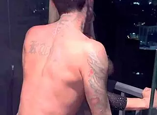 loira rabuda deu um ch� de buceta no tatuado magrinho l completo no sheer e x-red