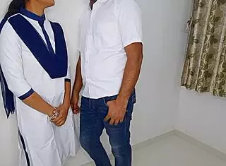 I stoped the schoolgirl in classroom and fucked her