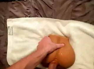 Watch Mac Brampton fuck and bust on that sex toy!