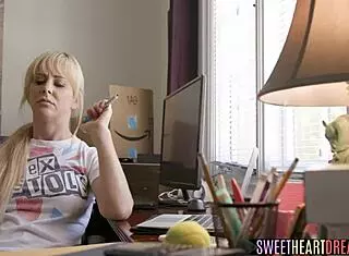 finger fucked teen tribbing babes