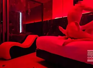 Young girl from Cancun travels to Guadalajara to meet Juangorilla