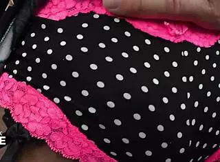 Big dick black shemale, want a blowjob?