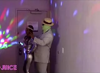 Disco dancing black cock alien meets nicci taylor 😎