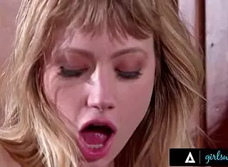 Thirsty Housewife Seduces Delivery Girl Riley Reid