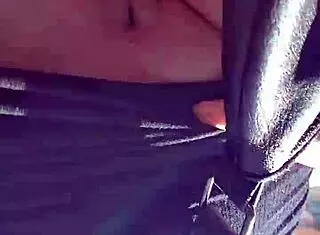 found this beautiful outdoor spot after shopping to masturbate my pussy and squirt?