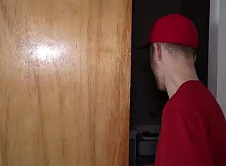 Gemeos brincando com a buceta da novinha - irm�os g�meos fazendo sexo com a novinha