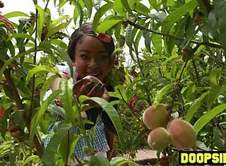 i caught that big ass ebony thief