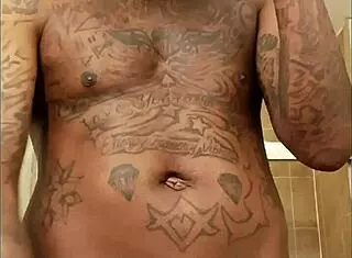 i couldn't get it up so i cummed on gummy worm