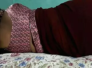 Sanjana Aunty Shows Ass in Maroon Saree!