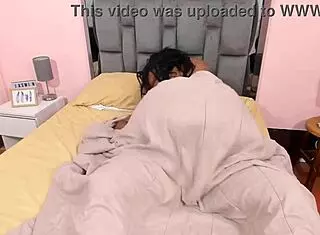 stepdaughter loves feeling her stepdad's big cock when she wakes up in the morning, rough morning sex with her curvy body