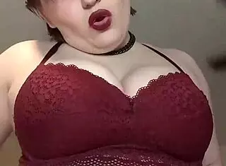 Curvy Woman Strips And Cums With Vibrator